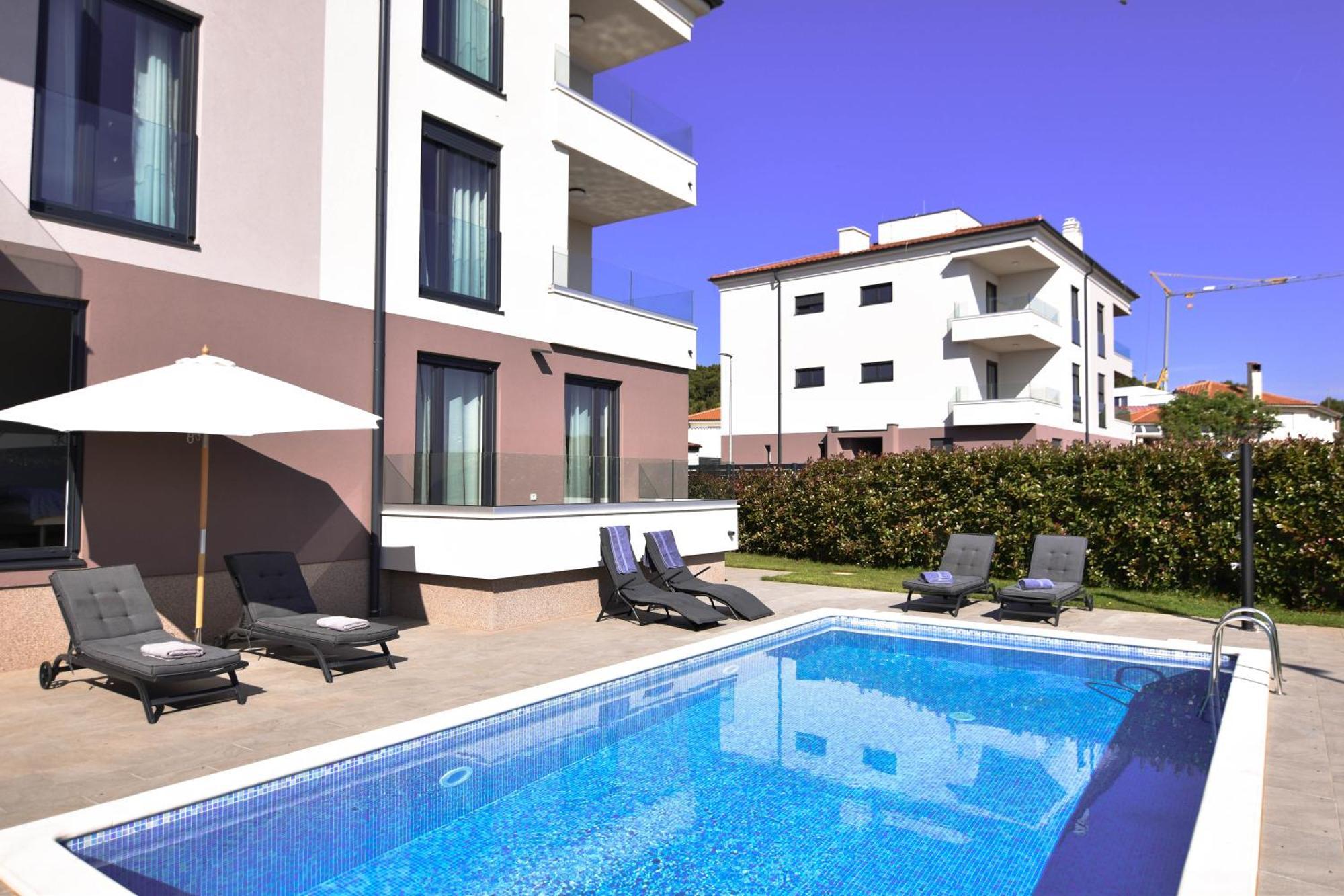 Luxury Apartment Faro With Sea View And Swimming Pool Premantura Kültér fotó
